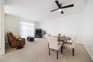 10225 Mulberry Ln, Bridgeview, IL 60455 - Photo 3