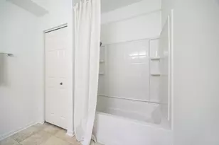 10225 Mulberry Ln, Bridgeview, IL 60455 - Photo 13