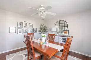 214 Greenbriar Ln, Bourbonnais, IL 60914 - Photo 9