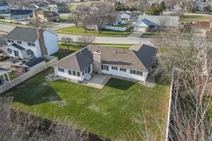 214 Greenbriar Ln, Bourbonnais, IL 60914 - Photo 45