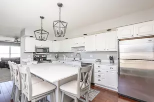 214 Greenbriar Ln, Bourbonnais, IL 60914 - Photo 5