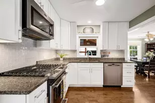 182 E Hale St, Elmhurst, IL 60126 - Photo 13