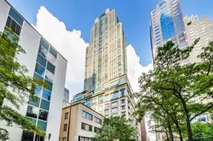 100 E Huron St, Chicago, IL 60611 - Photo 33
