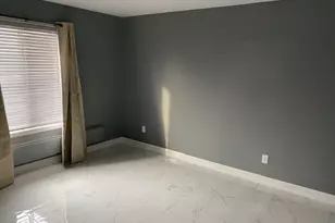 703 Garden Cir, Streamwood, IL 60107 - Photo 7