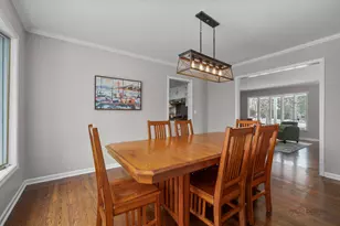 26982 W Lakeview Dr S, Lake Barrington, IL 60084 - Photo 9