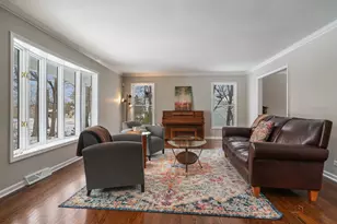 26982 W Lakeview Dr S, Lake Barrington, IL 60084 - Photo 7