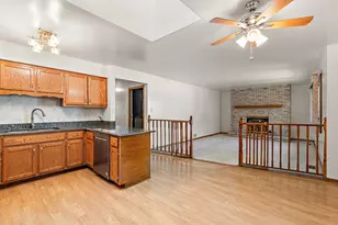 16133 Rosebud Pl, Orland Hills, IL 60487 - Photo 5