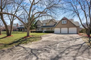 3021 35th St, Oak Brook, IL 60523 - Photo 1