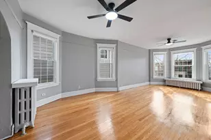 3915 N Seeley Ave, Chicago, IL 60618 - Photo 3