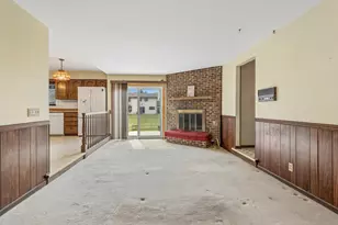 5017 Kenneth Dr, Crystal Lake, IL 60014 - Photo 7