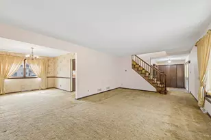 5017 Kenneth Dr, Crystal Lake, IL 60014 - Photo 5