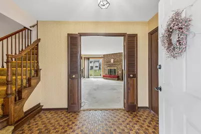 5017 Kenneth Drive, Crystal Lake, IL 60014 - Photo 3