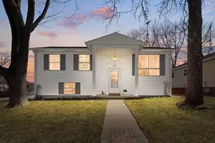 1421 Barberry Ln, Round Lake Beach, IL 60073 - Photo 1