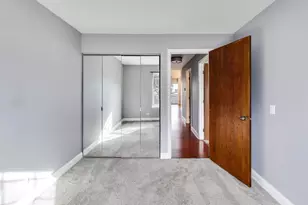 10 Waterbury Ln, Schaumburg, IL 60193 - Photo 21