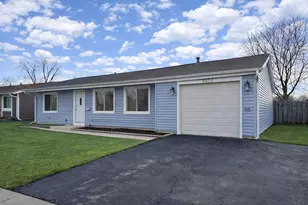 5522 W Celebrity Cir, Hanover Park, IL 60133 - Photo 1