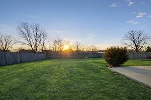 5522 W Celebrity Cir, Hanover Park, IL 60133 - Photo 11