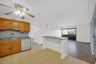 511 Timber Ridge Drive #202, Carol Stream, IL 60188 - Photo 7