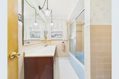 9275 Clancy Drive, Des Plaines, IL 60016 - Photo 19