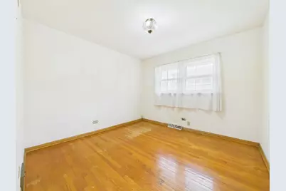 9275 Clancy Drive, Des Plaines, IL 60016 - Photo 17