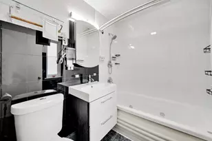 478 Kent Rd, Riverside, IL 60546 - Photo 13