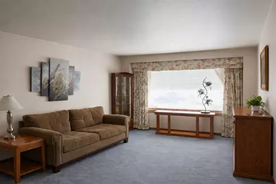 5552 N Major Avenue, Chicago, IL 60630 - Photo 3