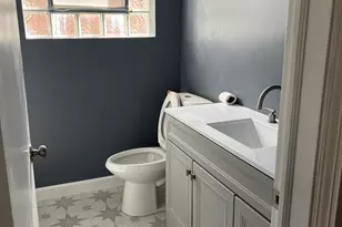 5552 N Major Ave, Chicago, IL 60630 - Photo 11