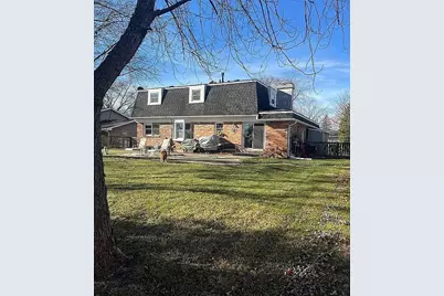 533 N Beck Road, Lindenhurst, IL 60046 - Photo 3