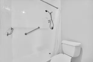 1105 N Mill St, Naperville, IL 60563 - Photo 23