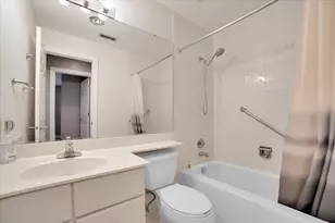 1105 N Mill St, Naperville, IL 60563 - Photo 13