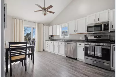 1020 Laesch Avenue #A, Bloomington, IL 61704 - Photo 7