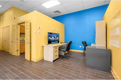 974 W 35th Place, Chicago, IL 60609 - Photo 9