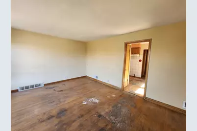 5711 S Mayfield Avenue, Chicago, IL 60638 - Photo 3