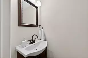 2334 Reflections Dr, Aurora, IL 60502 - Photo 11