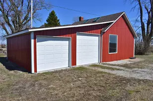 597 Cr 100 E, Riverdale, IL 61851 - Photo 3