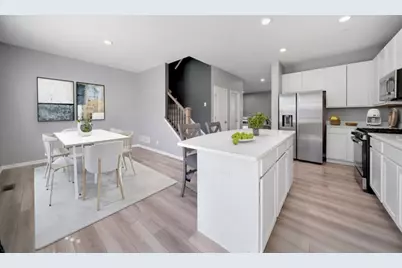 1004 Atterberg Road, South Elgin, IL 60177 - Photo 7