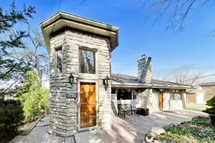 26811 N Oakdale Ln, Mundelein, IL 60060 - Photo 1