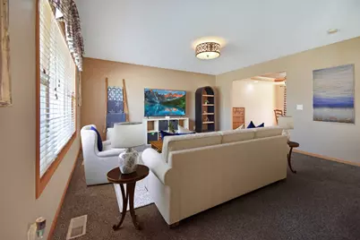 104 Hunter Court, Hudson, IL 61748 - Photo 17