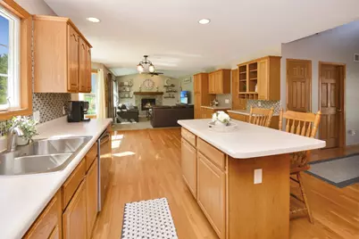 104 Hunter Court, Hudson, IL 61748 - Photo 43