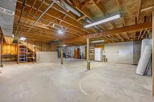 5815 Candover Rd, Loves Park, IL 61111 - Photo 31