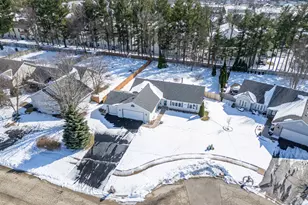 5815 Candover Rd, Loves Park, IL 61111 - Photo 3