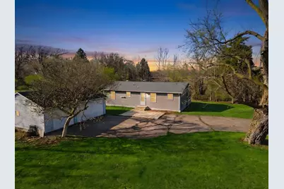 23007 Lovell Road, Sycamore, IL 60178 - Photo 7