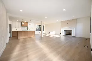 720 N Maple St, Itasca, IL 60143 - Photo 5