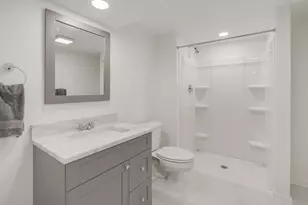 736 Clohesey Dr, Buffalo Grove, IL 60089 - Photo 23