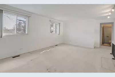 736 Clohesey Drive, Buffalo Grove, IL 60089 - Photo 15