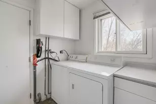 736 Clohesey Dr, Buffalo Grove, IL 60089 - Photo 25