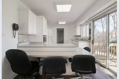 736 Clohesey Drive, Buffalo Grove, IL 60089 - Photo 9