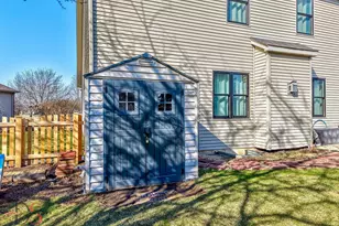 597 Redhorse Ct, Yorkville, IL 60560 - Photo 39