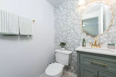 36111 N New Bridge Court, Gurnee, IL 60031 - Photo 13