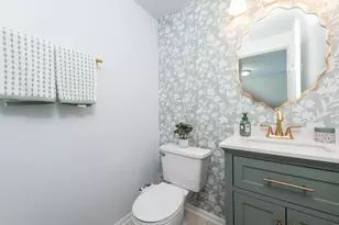 36111 N New Bridge Ct, Gurnee, IL 60031 - Photo 13