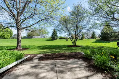 36111 N New Bridge Court, Gurnee, IL 60031 - Photo 25